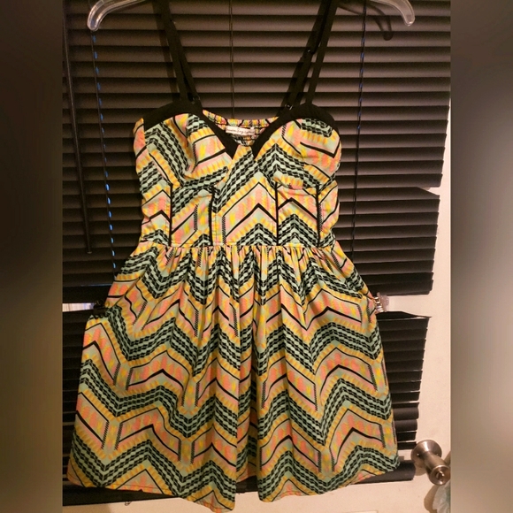 American Rag Multi-Colored Mini Dress size Medium.  FF100 - Picture 2 of 6